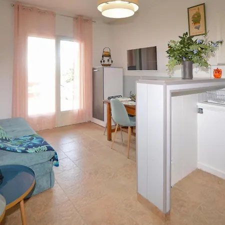 Lovely In Carcopino With Wifi Apartment *